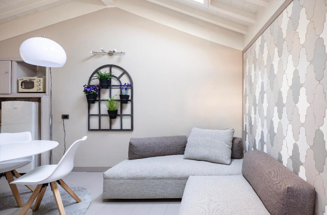 Maison Del Ducato “Cavour 24” بارما المظهر الخارجي الصورة